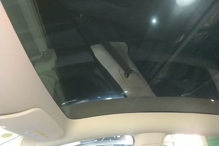 Tesla Model Y 2022 #18 Tesla Model Y 2022 car image #18