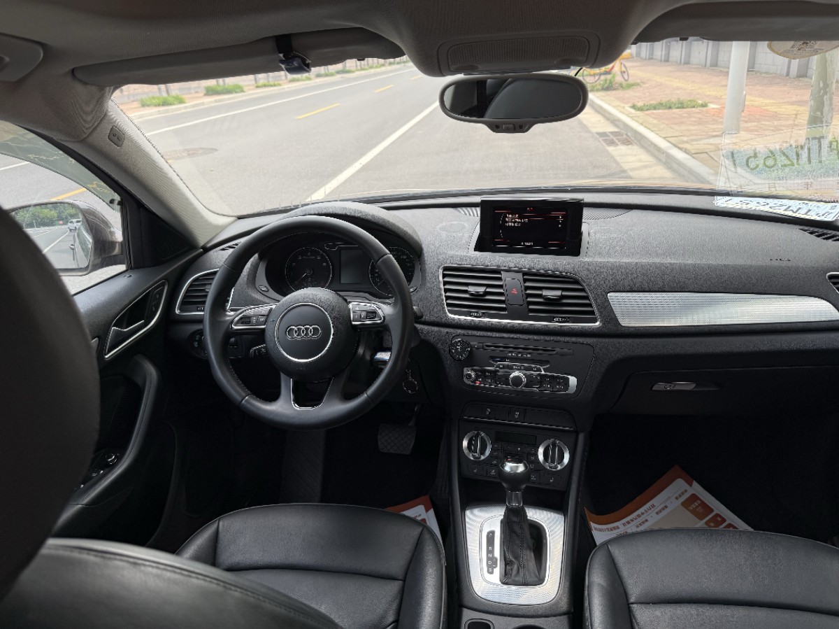 Audi Q3 2014 car image #4