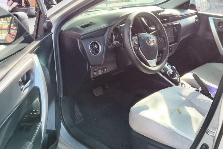 Toyota Corolla 2017 car image #9