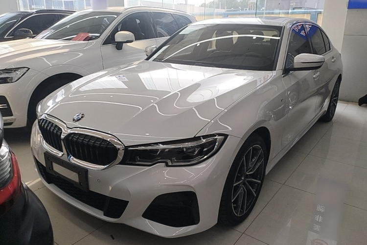 BMW 3 Series 2020 car image #2