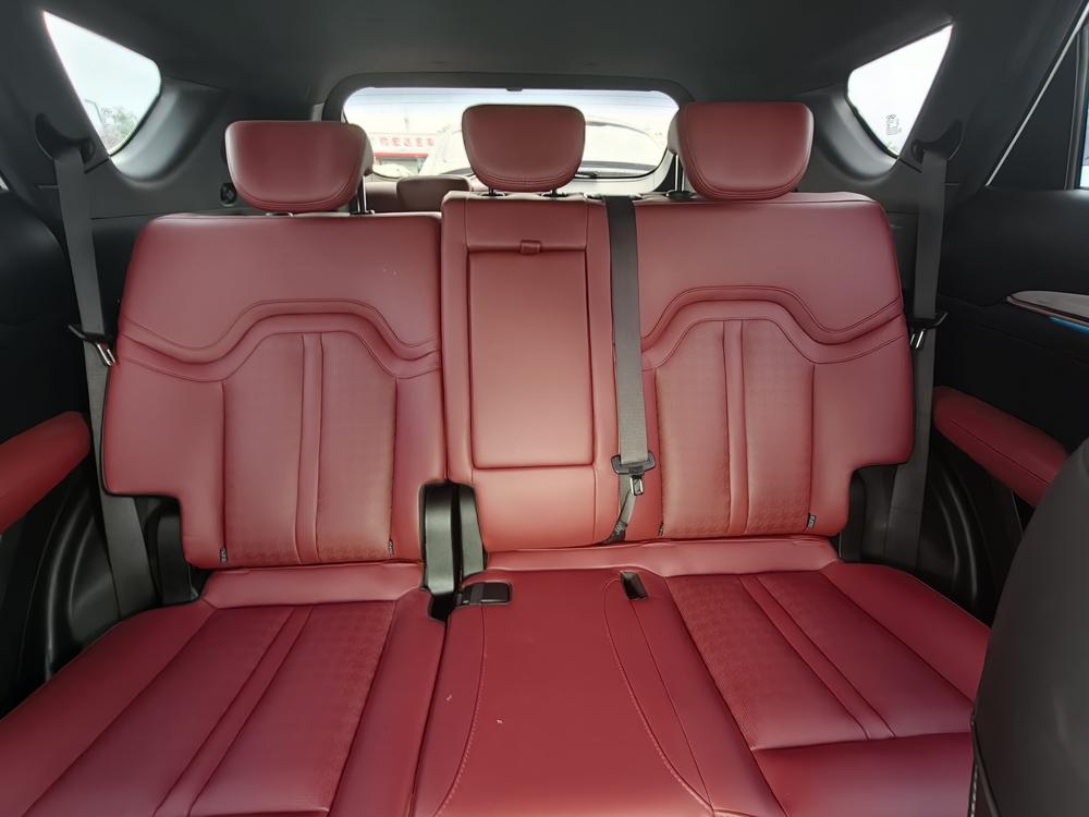 Jetour X70 PLUS 2023 car image #12