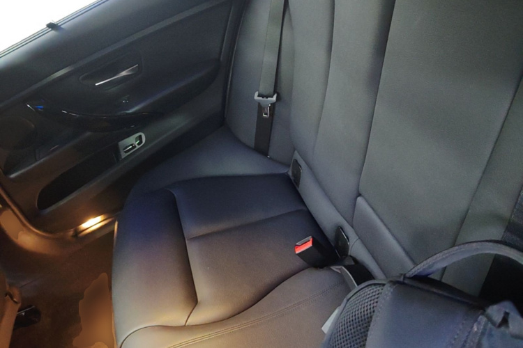 BMW 3 Series 2019 #17 BMW 3 Series 2019 car image #17