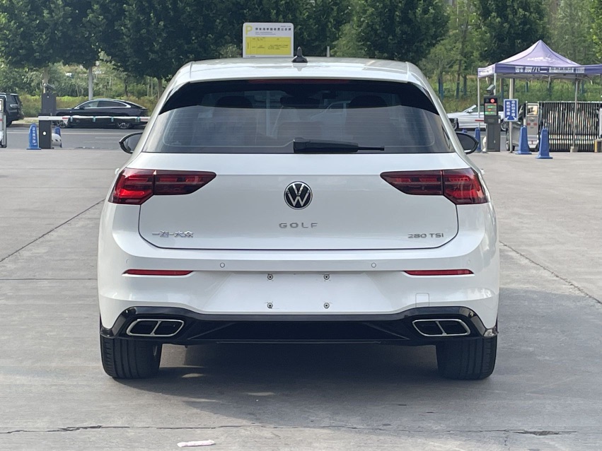 Volkswagen Golf 2022 immagine di auto #7