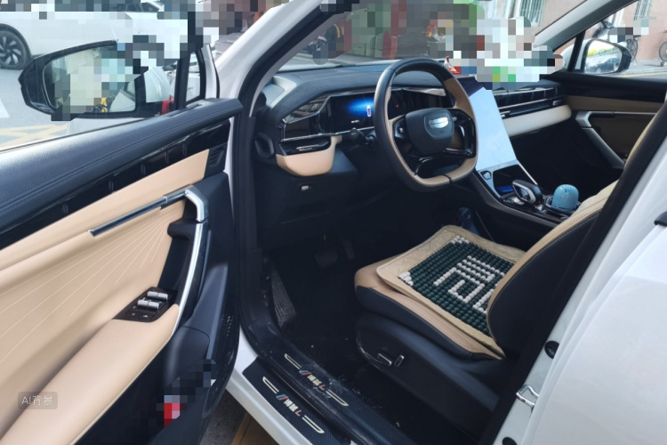 GEELY Boyue L 2024 car image #18