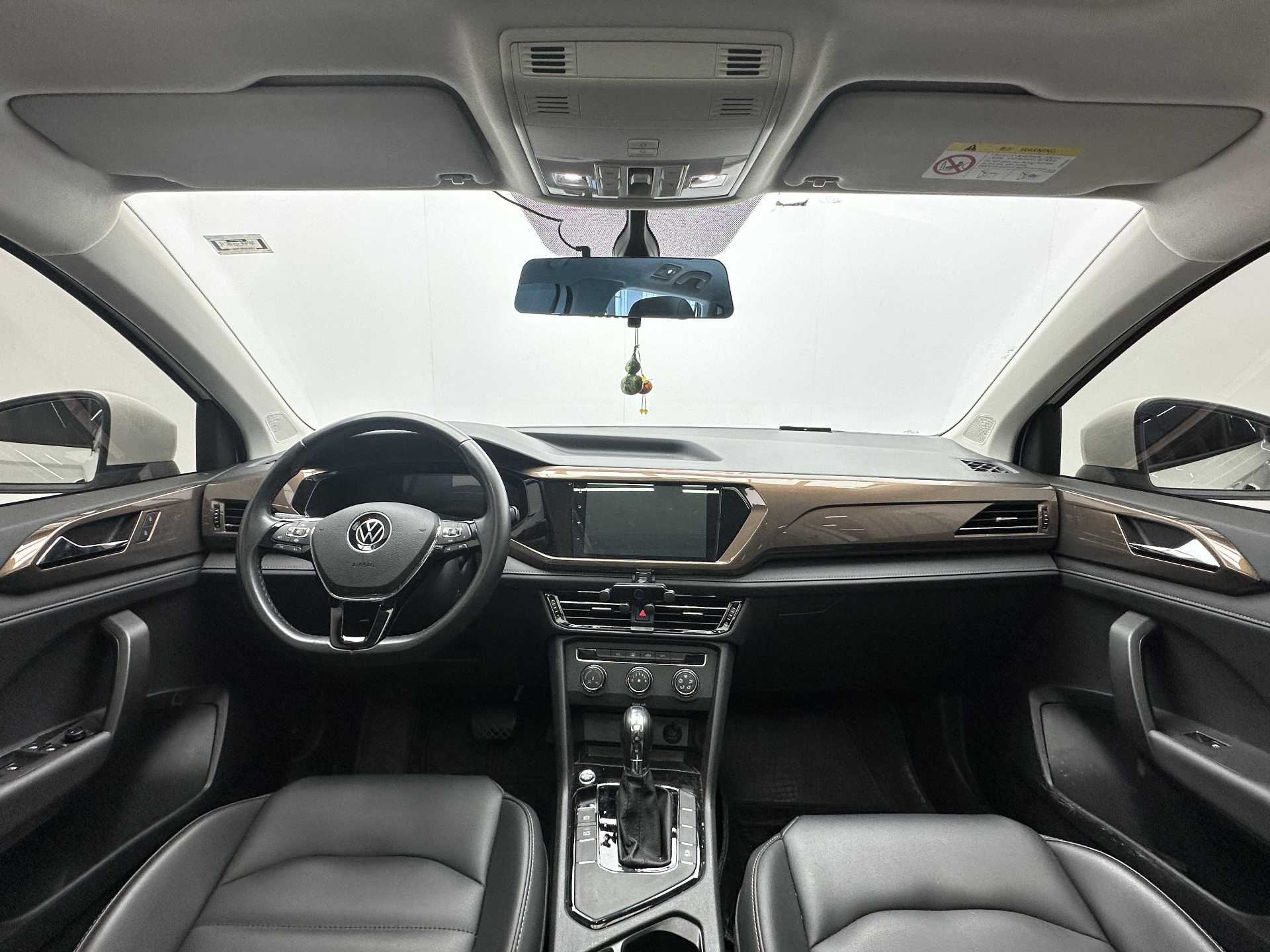 2022 immagine di auto #15