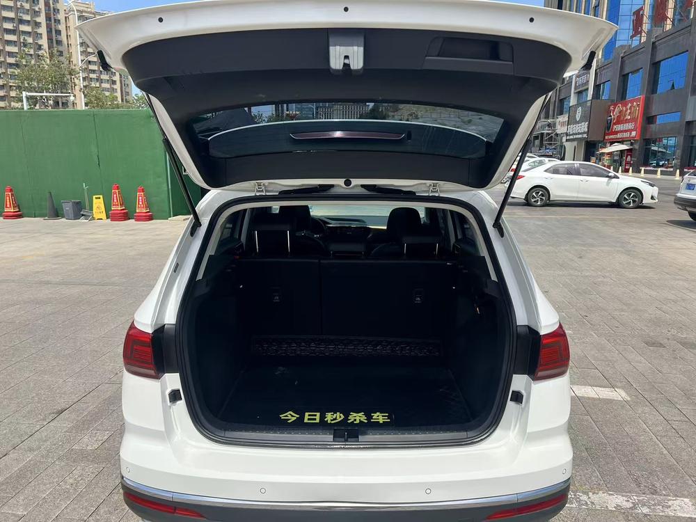 Volkswagen Tharu 2019 car image #18