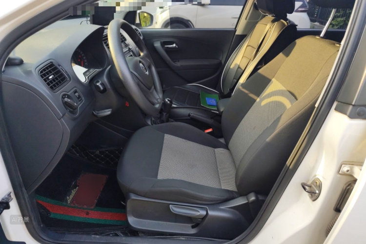 Volkswagen Polo 2016 imagem de carro #17