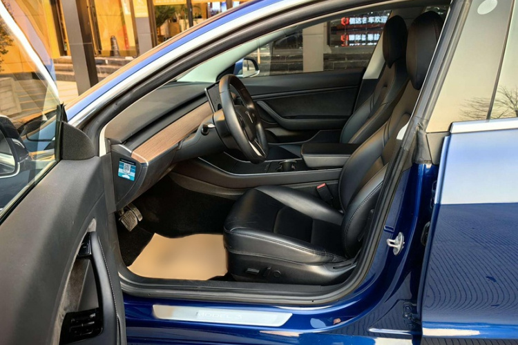 Tesla Model 3 2019 #13 Tesla Model 3 2019 car image #13