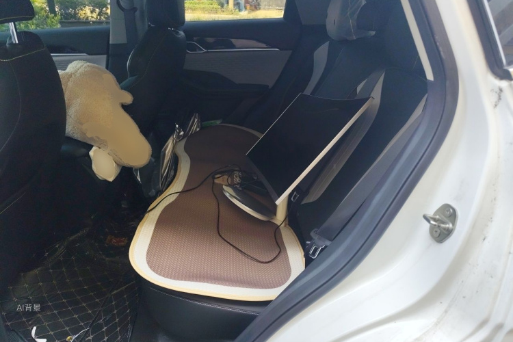 GEELY Coolray 2023 car image #19