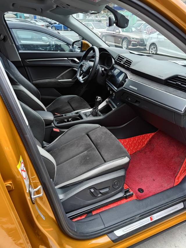 Audi Q3 2019 #6 Audi Q3 2019 car image #6