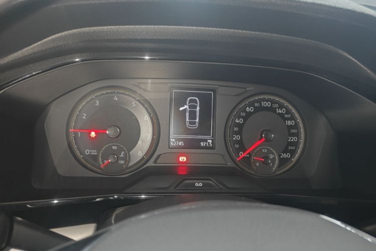 Volkswagen Lavida 2019 car image #12