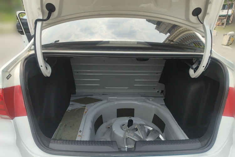 Volkswagen Santana 2020 car image #21