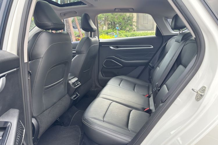 GEELY Emgrand 2022 #10 GEELY Emgrand 2022 car image #10