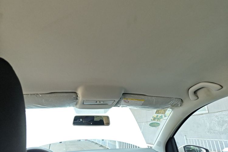 Volkswagen Polo 2016 car image #18
