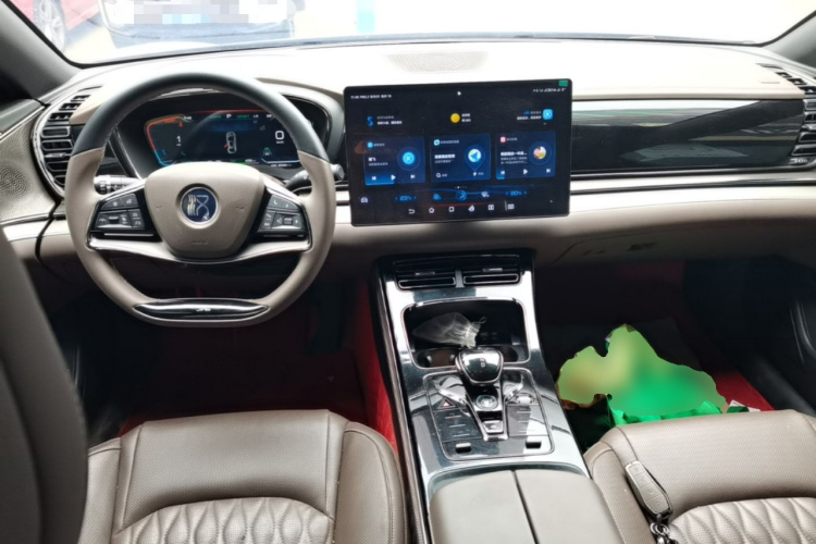 BYD Han 2023 car image #10