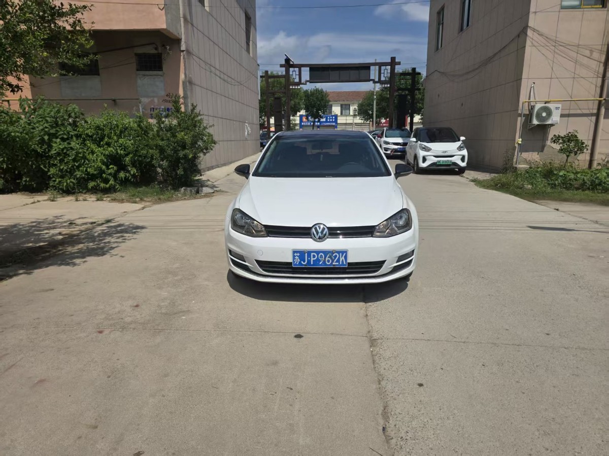 Volkswagen Golf 2018 Volkswagen Golf 2018 immagine di auto