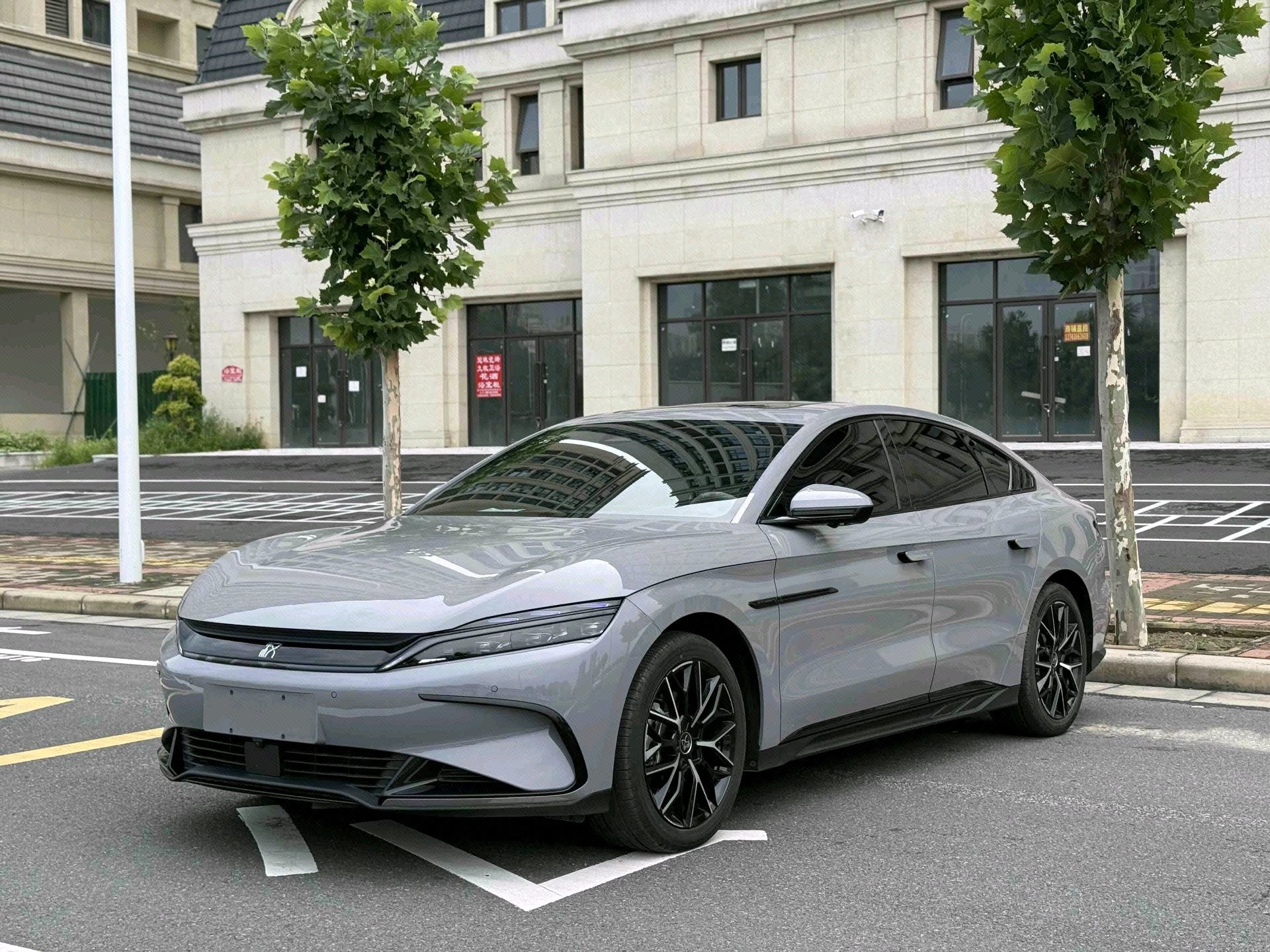BYD Han 2024 BYD Han 2024 car image
