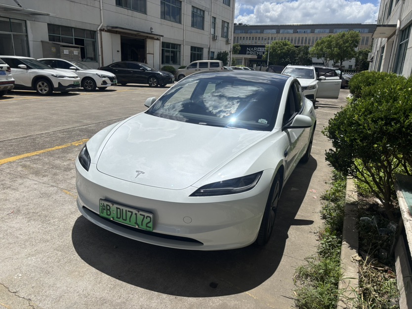 Tesla Model 3 2025 Tesla Model 3 2025 car image