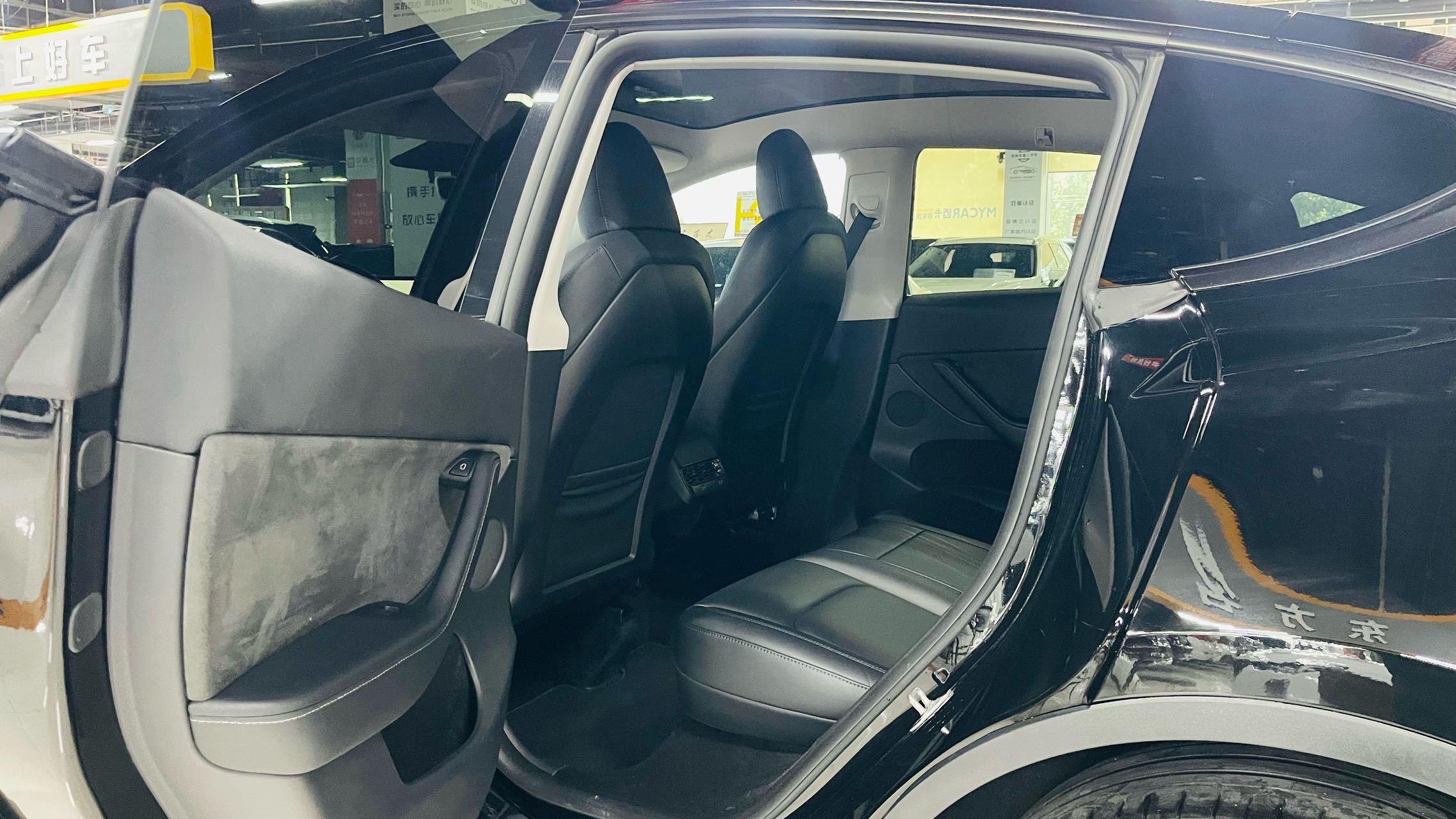Tesla Model Y 2024 car image #4