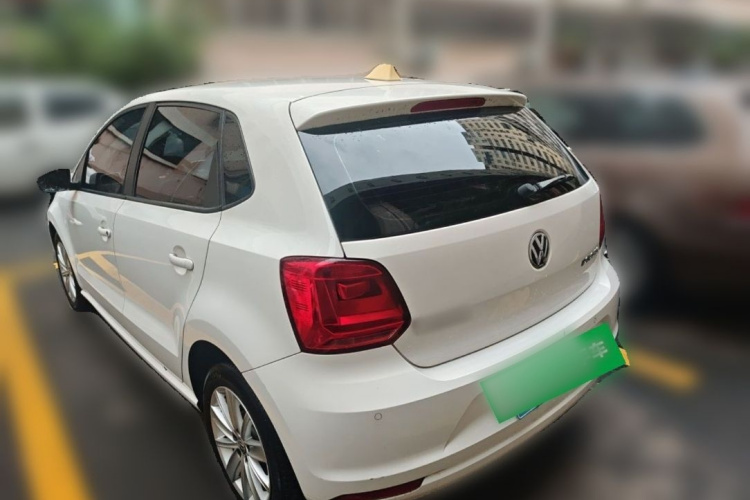 Volkswagen Polo 2015 #5 Volkswagen Polo 2015 car image #5
