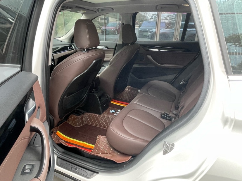 BMW X1 2020 car image #7