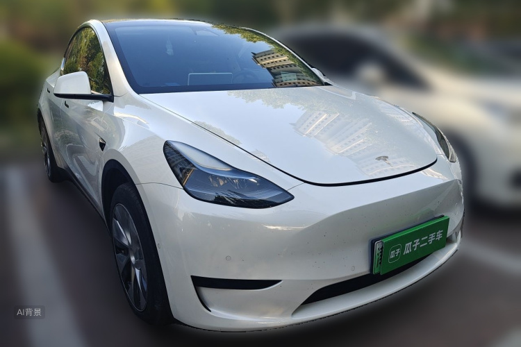 Tesla Model Y 2023 #4 Tesla Model Y 2023 car image #4