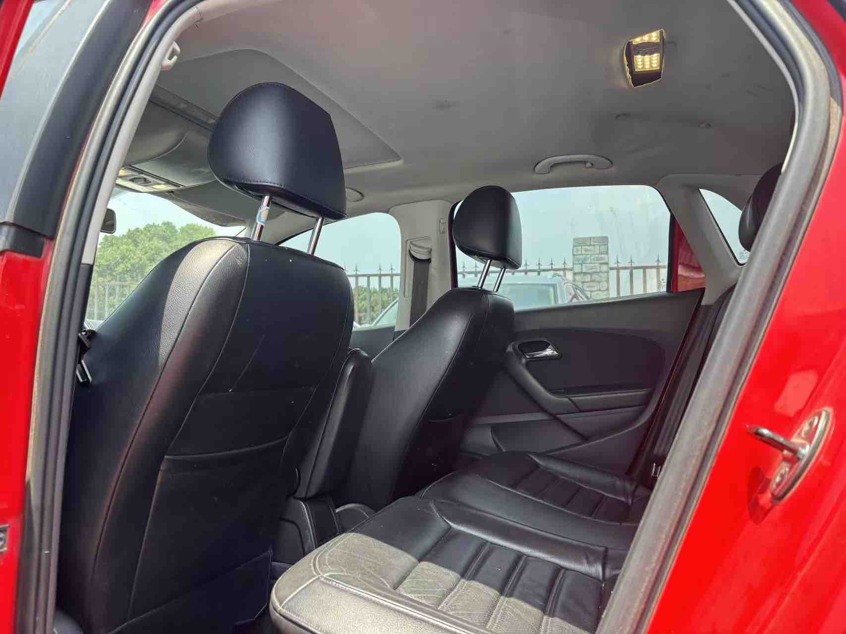 Volkswagen Polo 2012 #8 Volkswagen Polo 2012 изображение автомобиля #8