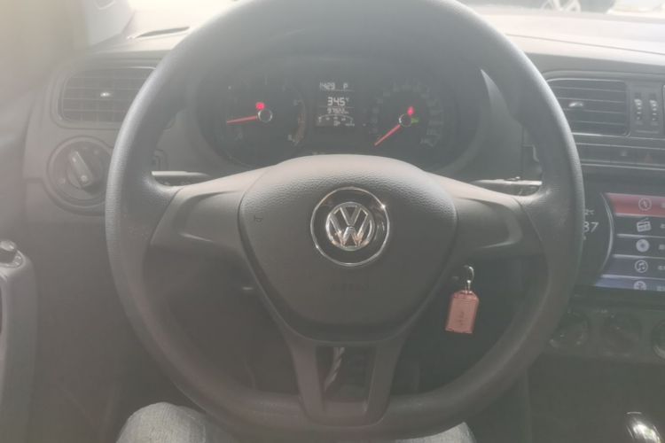 Volkswagen Polo 2016 #15 Volkswagen Polo 2016 car image #15