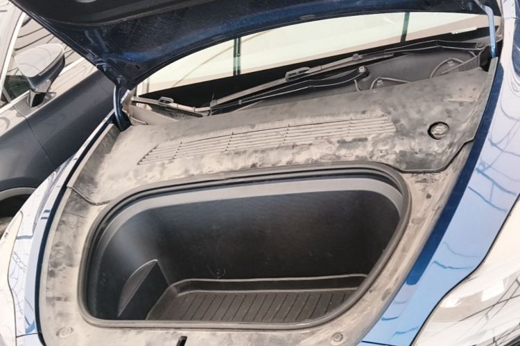 Tesla Model Y 2023 #22 Tesla Model Y 2023 car image #22