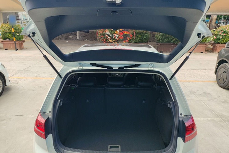 Volkswagen Golf 2017 #19 Volkswagen Golf 2017 car image #19