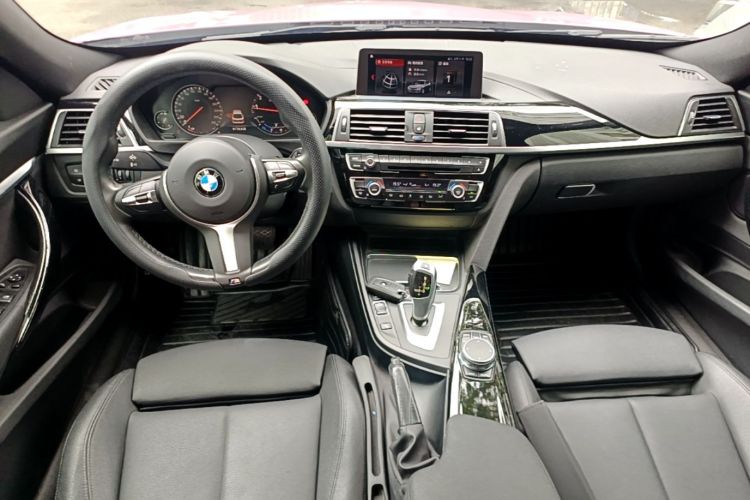 BMW 3 Series GT 2019 صورة سيارة #11