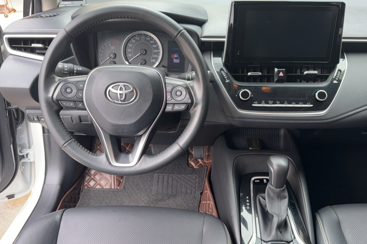 Toyota Corolla 2020 car image #13