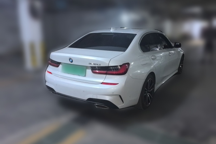 BMW 3 Series 2020 car image #7