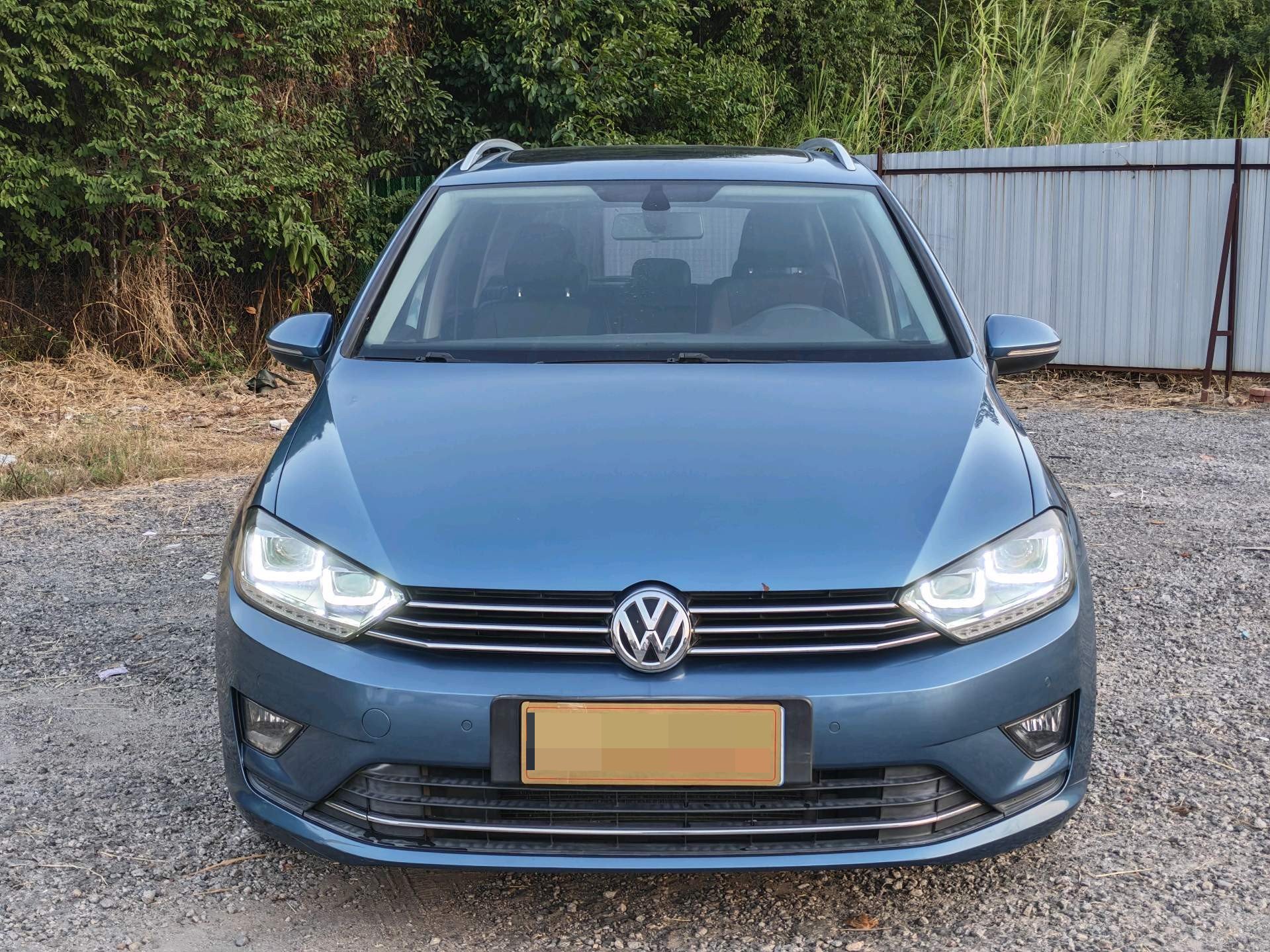 Volkswagen Golf Sportsvan 2018 #2 Volkswagen Golf Sportsvan 2018 car image #2