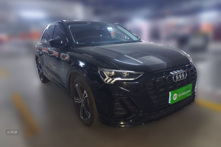 Audi Q3 2022 car image #4