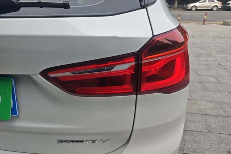 BMW X1 2019 #8 BMW X1 2019 car image #8