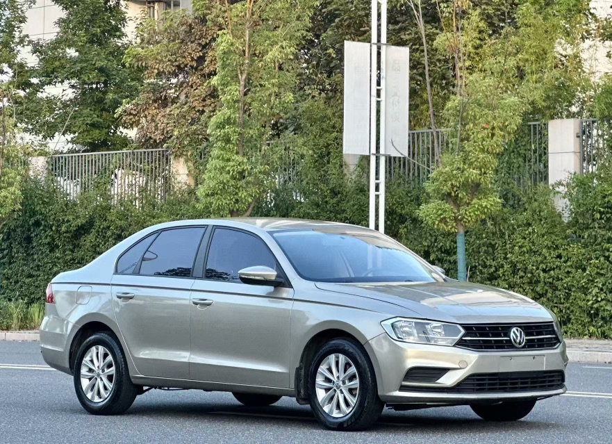 Volkswagen Bora 2017 car image #2