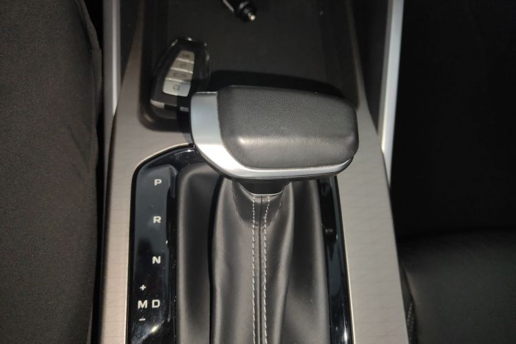 GEELY Emgrand 2022 car image #14