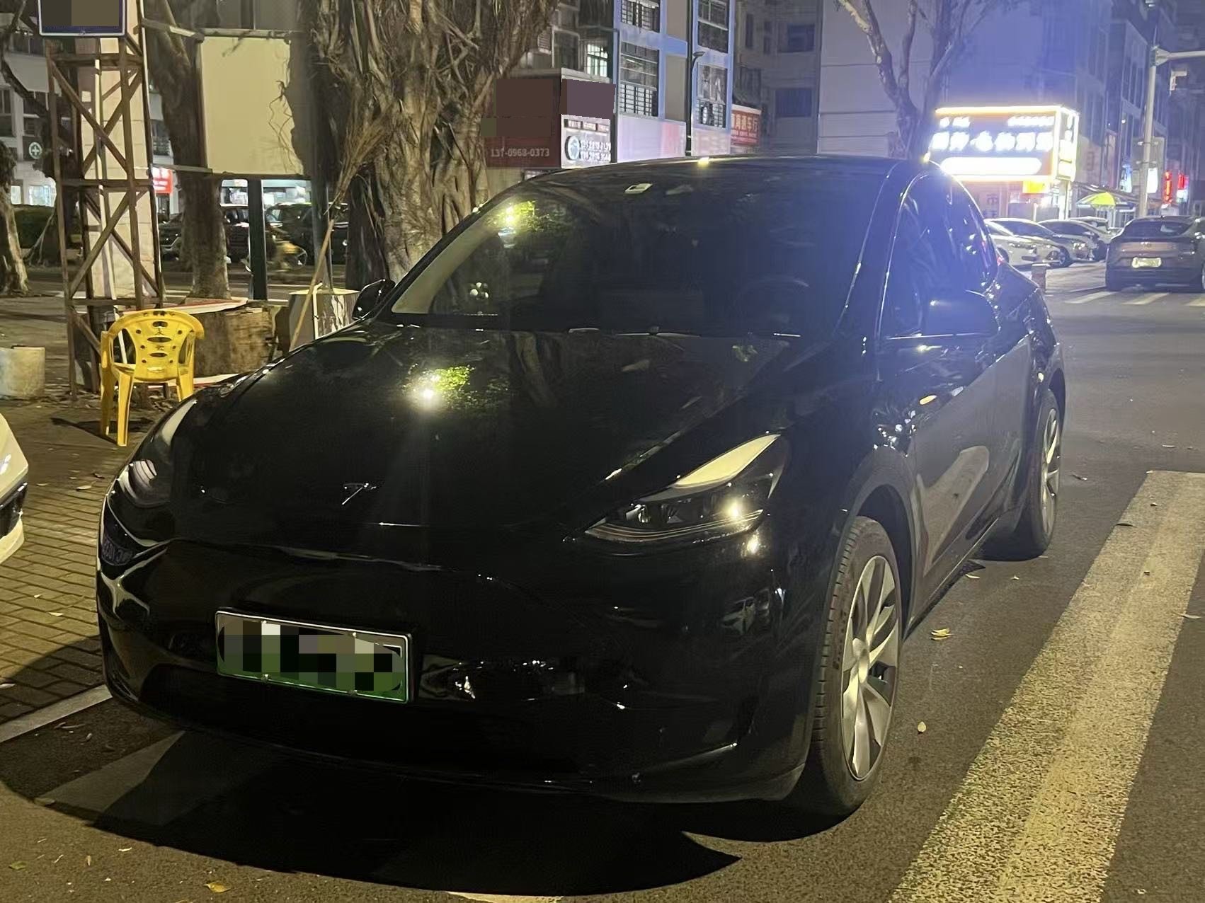 Tesla Model Y 2023 car image 