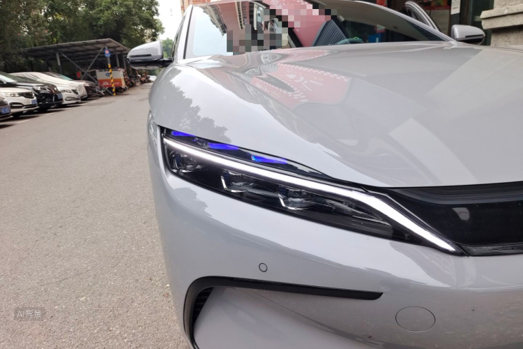 BYD Han 2025 car image #8