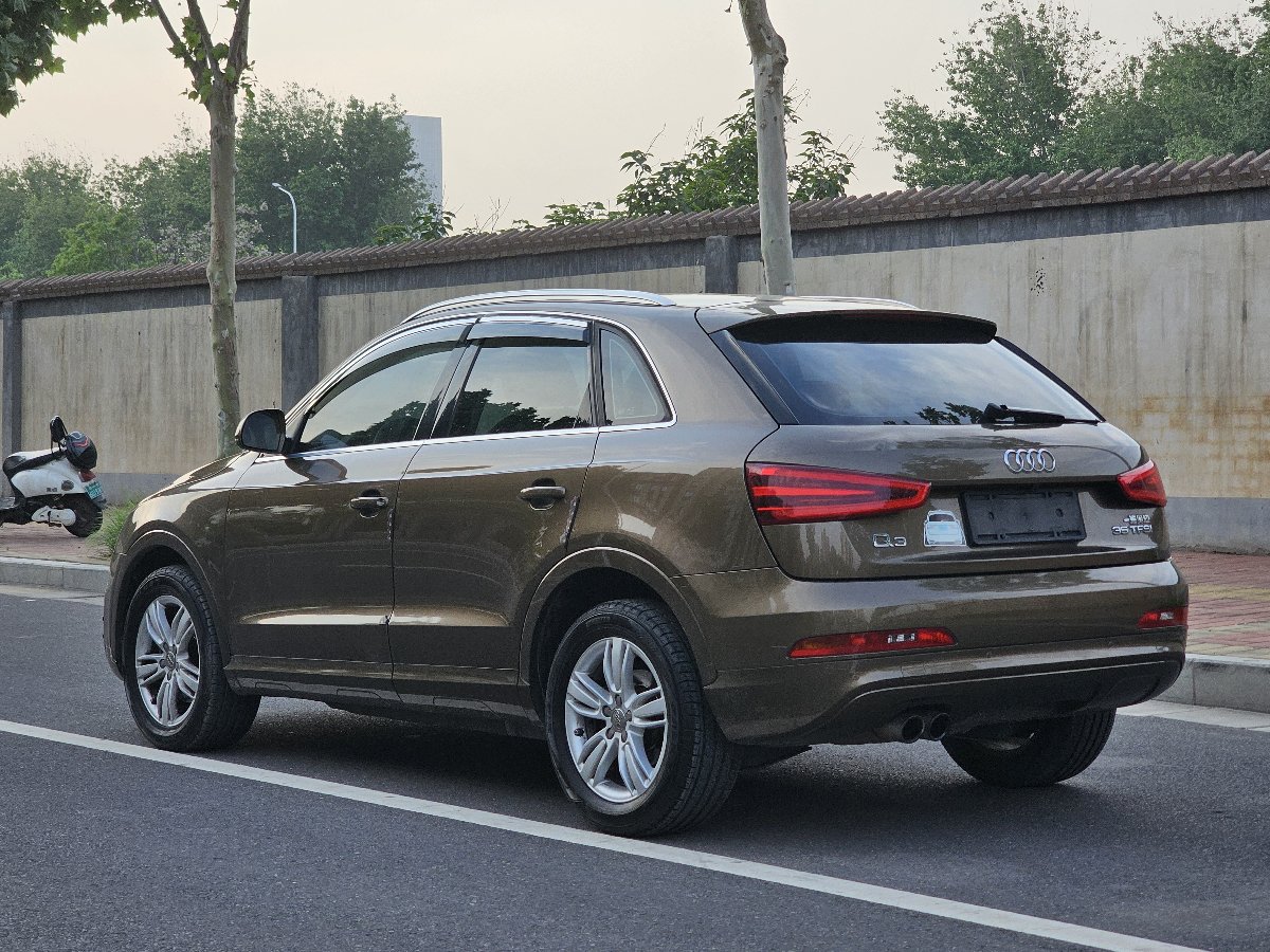 Audi Q3 2014 car image #9