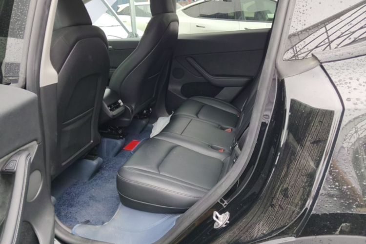 Tesla Model Y 2023 #13 Tesla Model Y 2023 car image #13