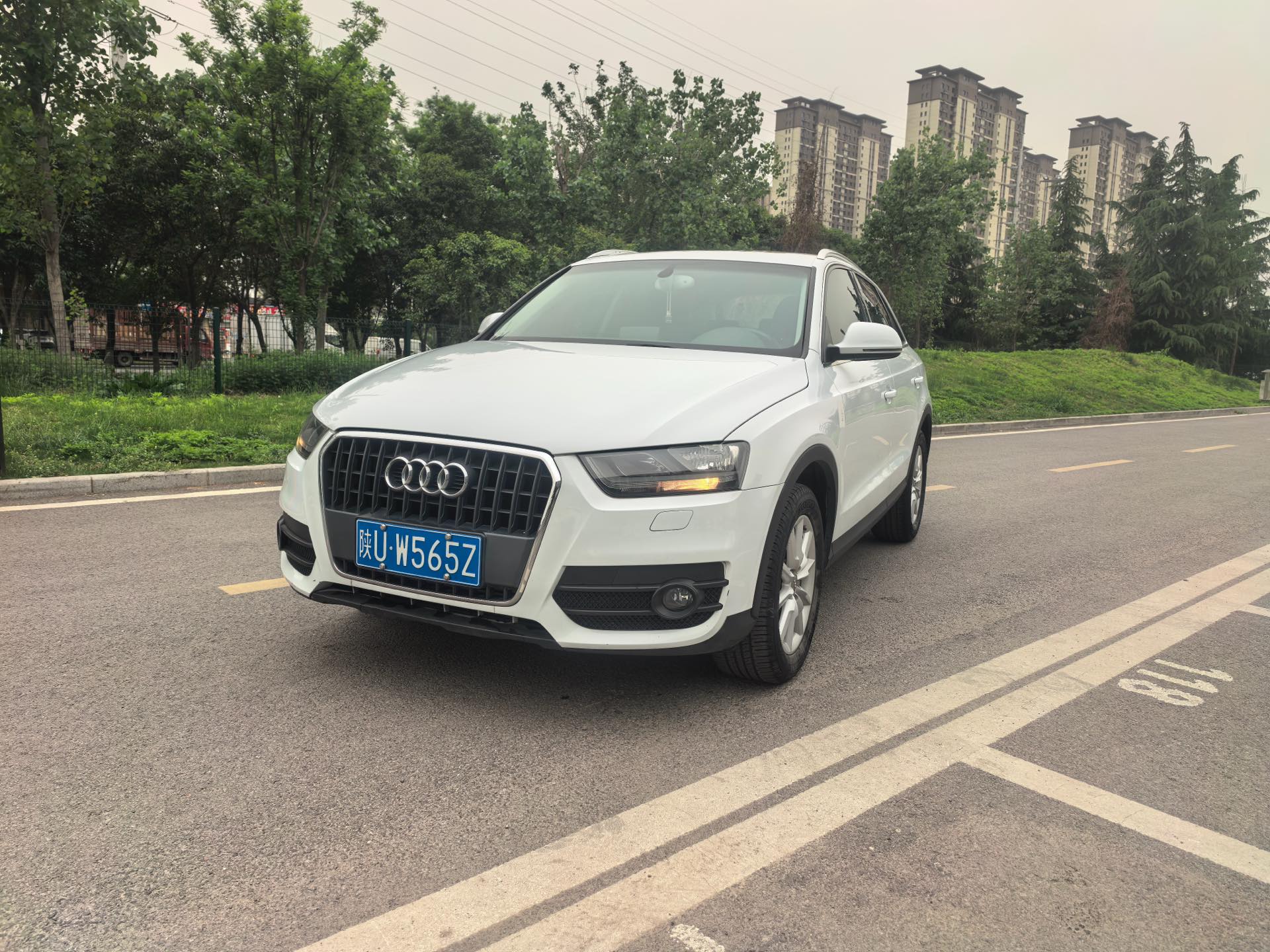 Audi Q3 2014 car image 