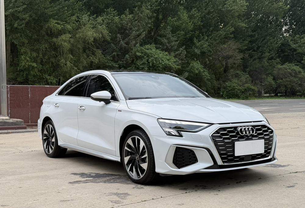 Audi A3 2023 car image #3