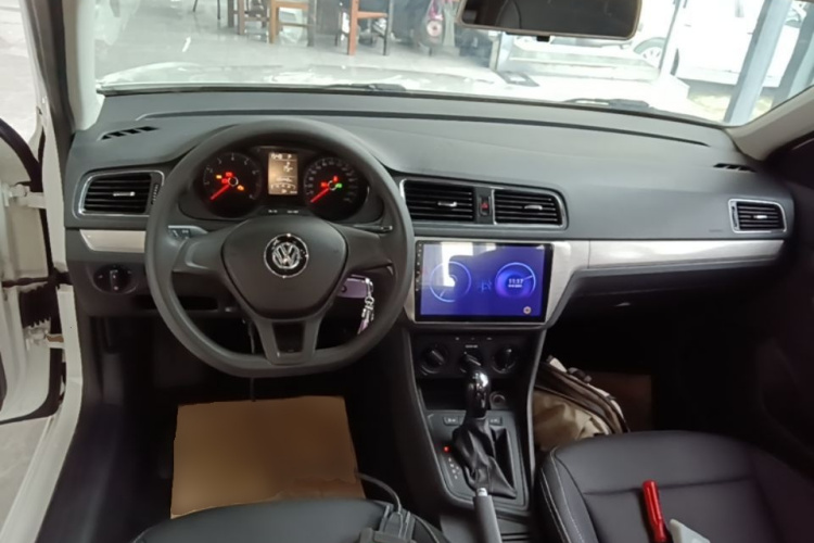 Volkswagen Lavida 2018 car image #10