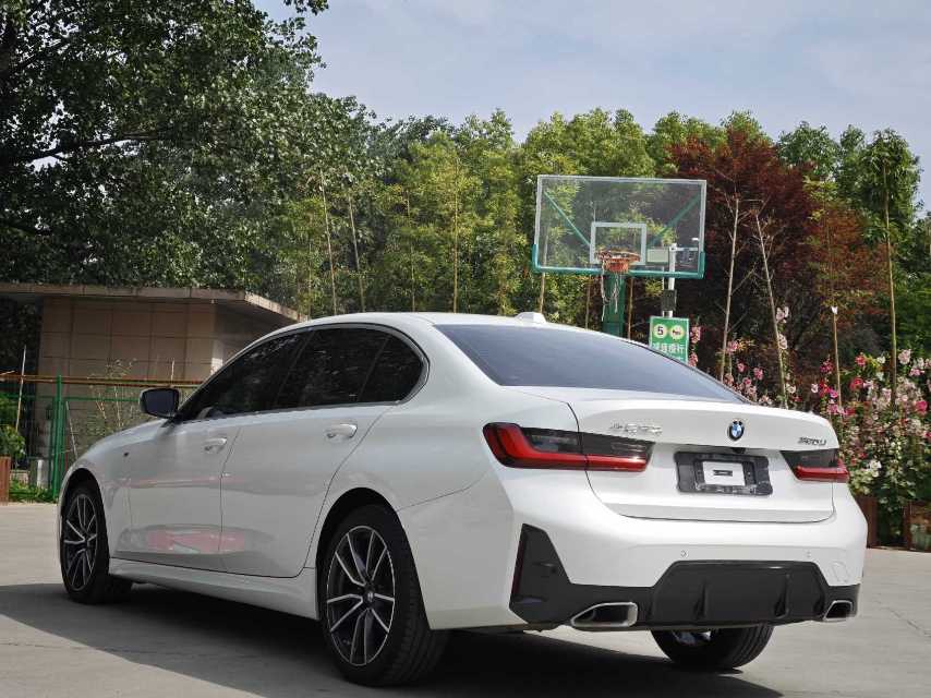 BMW 3 Series 2024 #7 BMW 3 Series 2024 car image #7