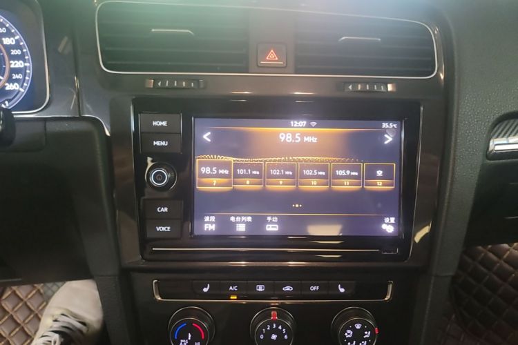Volkswagen Golf 2019 #13 Volkswagen Golf 2019 car image #13