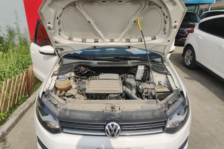 Volkswagen Polo 2018 car image #20