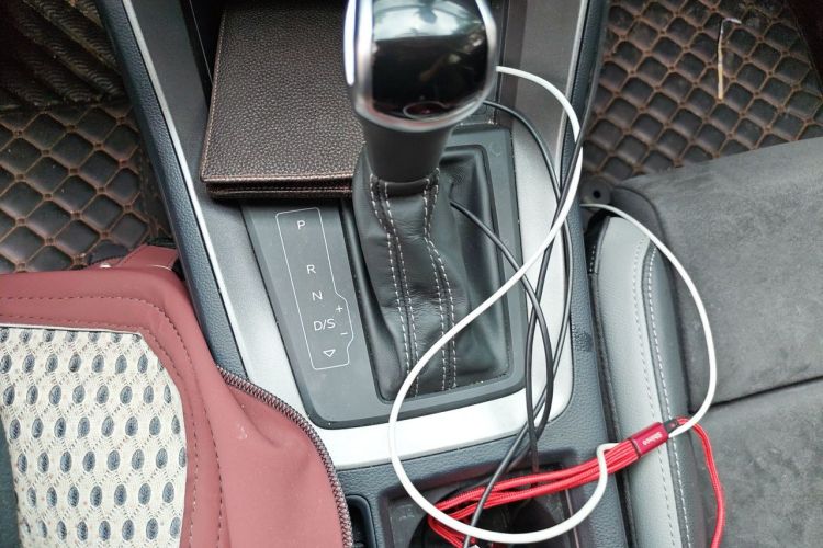 Audi Q3 2024 car image #18