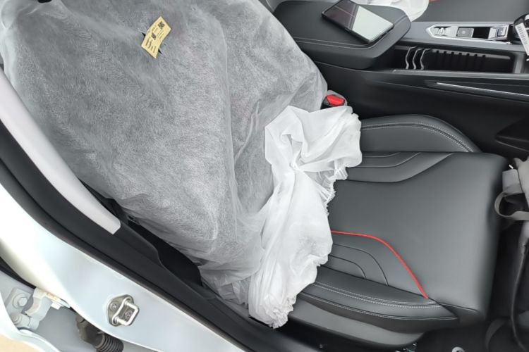 GEELY Binray 2026 #24 GEELY Binray 2026 car image #24
